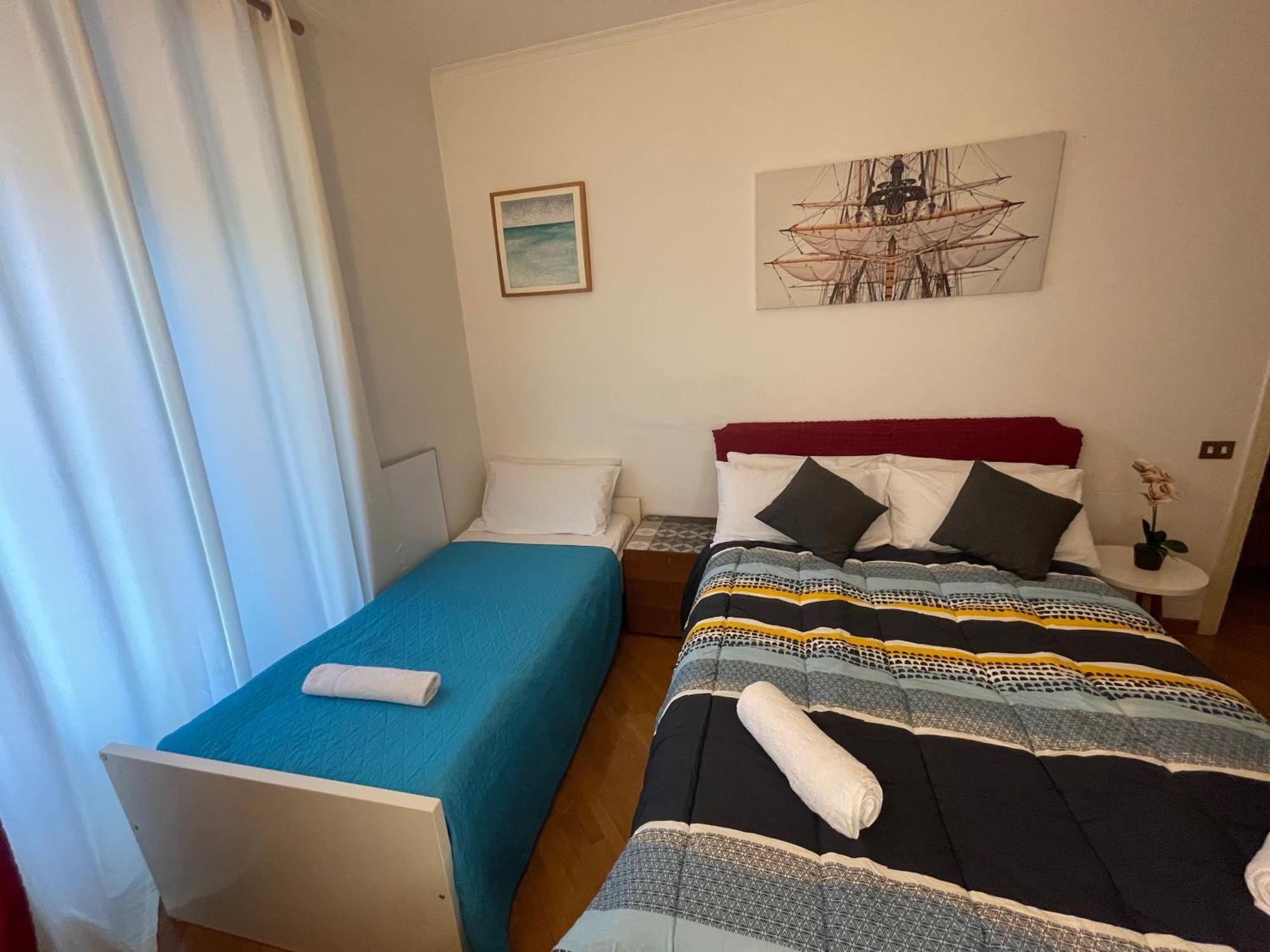 Bed and Breakfast Holiday Colosseum Rzym Zewnętrze zdjęcie