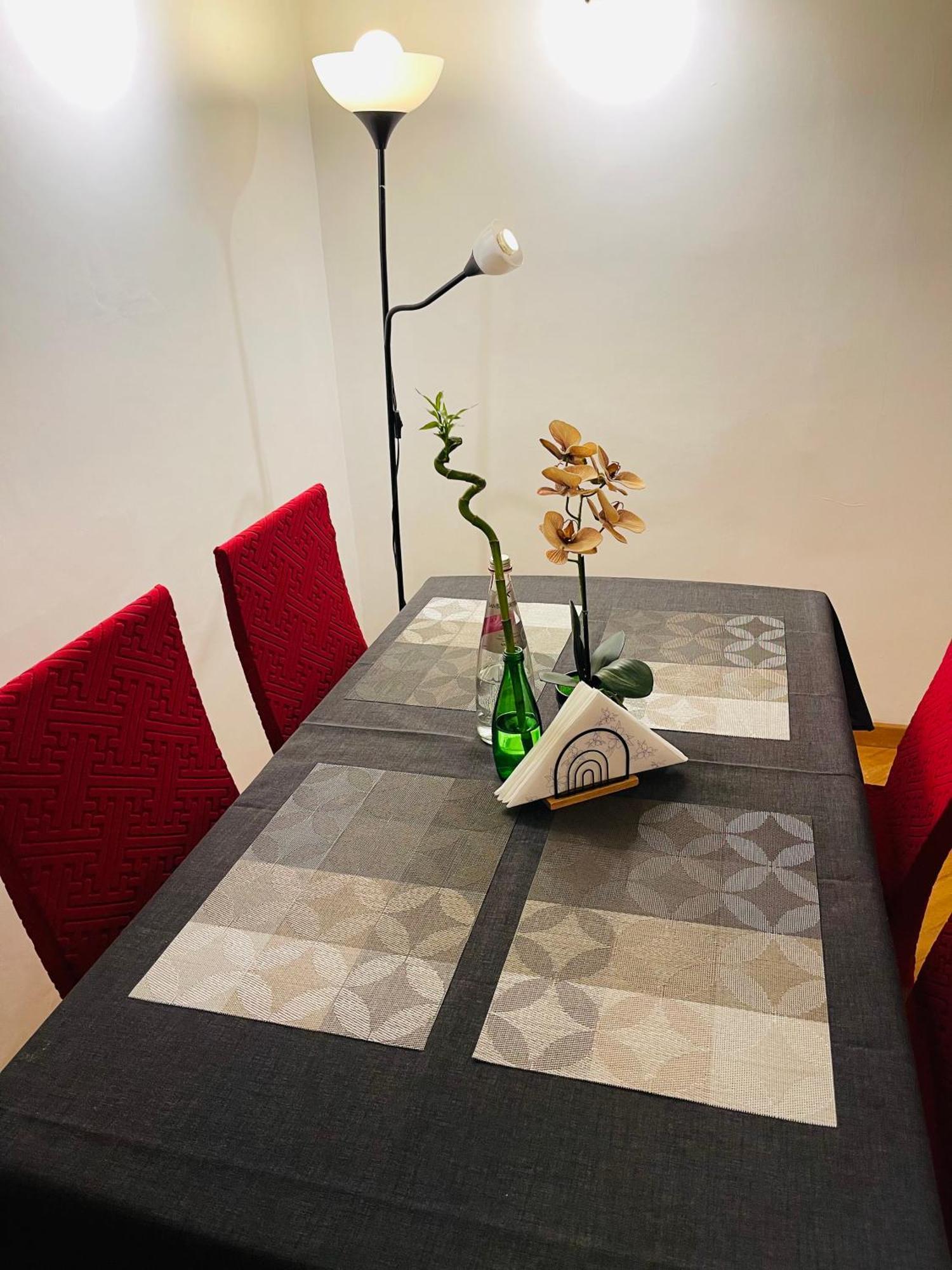 Bed and Breakfast Holiday Colosseum Rzym Zewnętrze zdjęcie